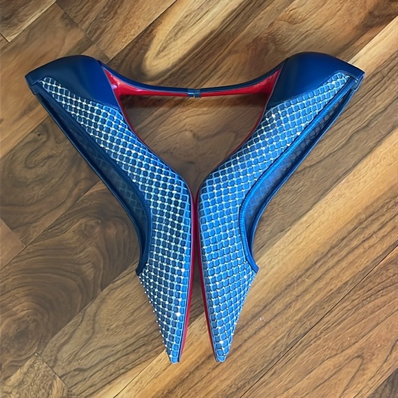 CHRISTIAN LOUBOUTIN
Apostropha Pump, Mesh Chrystal Embellished, NEW - Picture 8 of 16